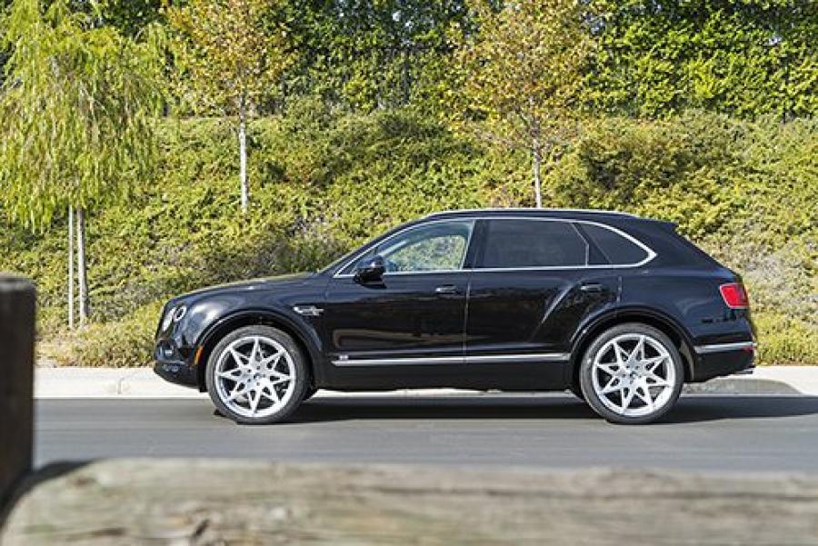  Bentley Bentayga on Forgiato Wheels (TURNI-ECL) 2016 года  (фото 6 из 8)